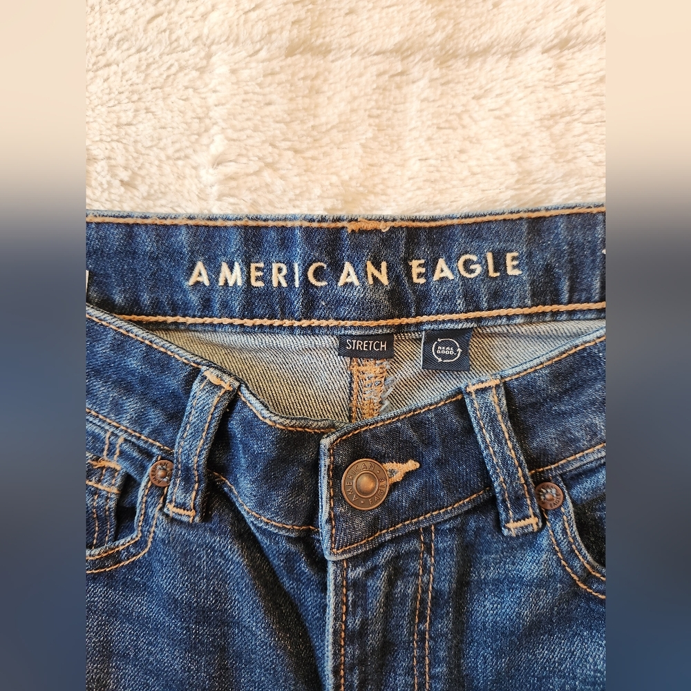 -SOLD- American Eagle Jeans Womens Size 8 Stretch Mom Jean Dark Wash - Picture 3 of 9